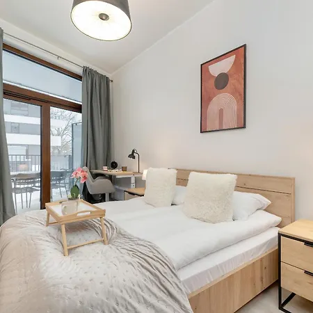 Luxury Near The Center Of Cracow By Renters Prestige